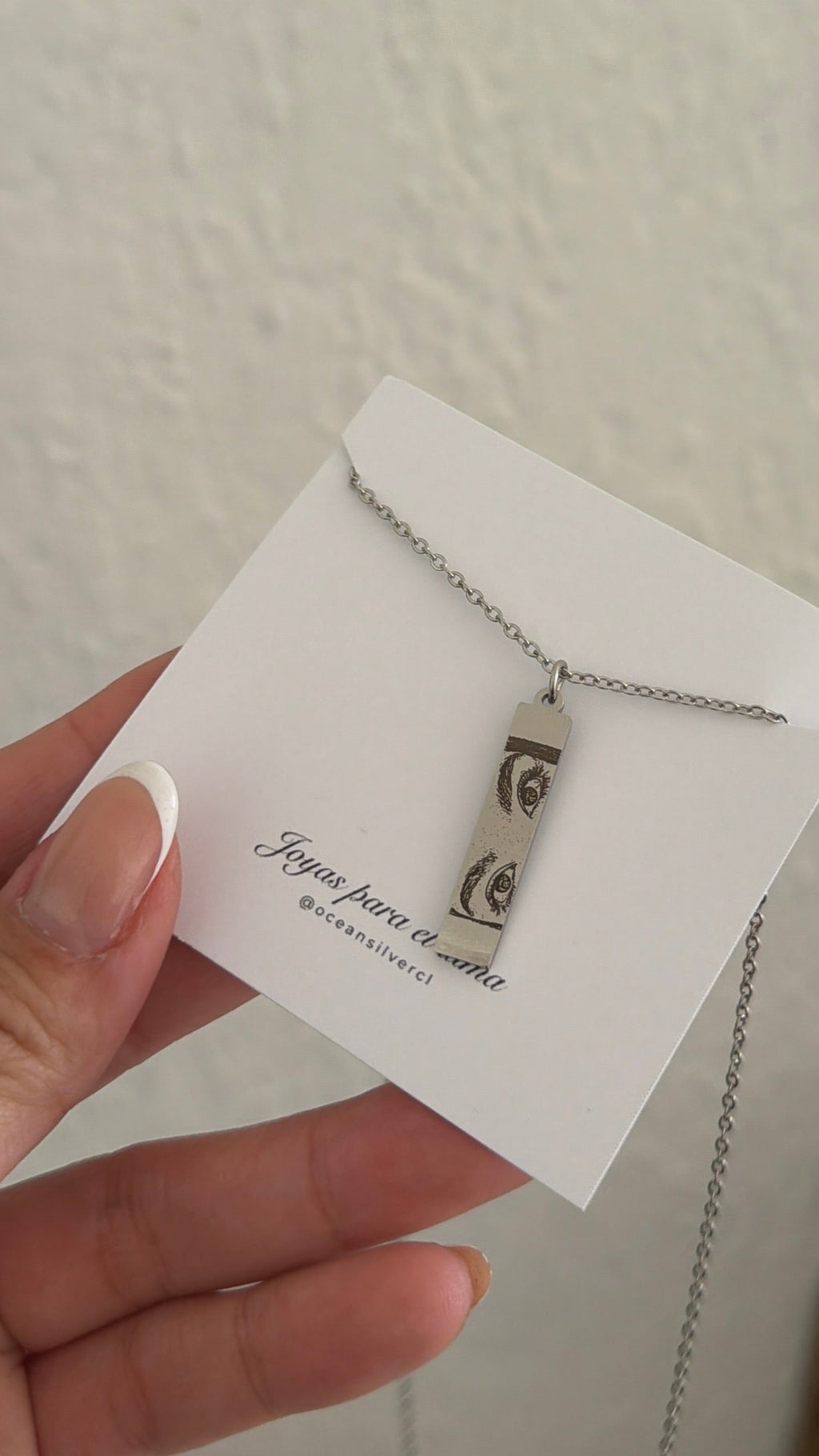 Tu Historia en una Mirada | Collar Rectángular Personalizado✨