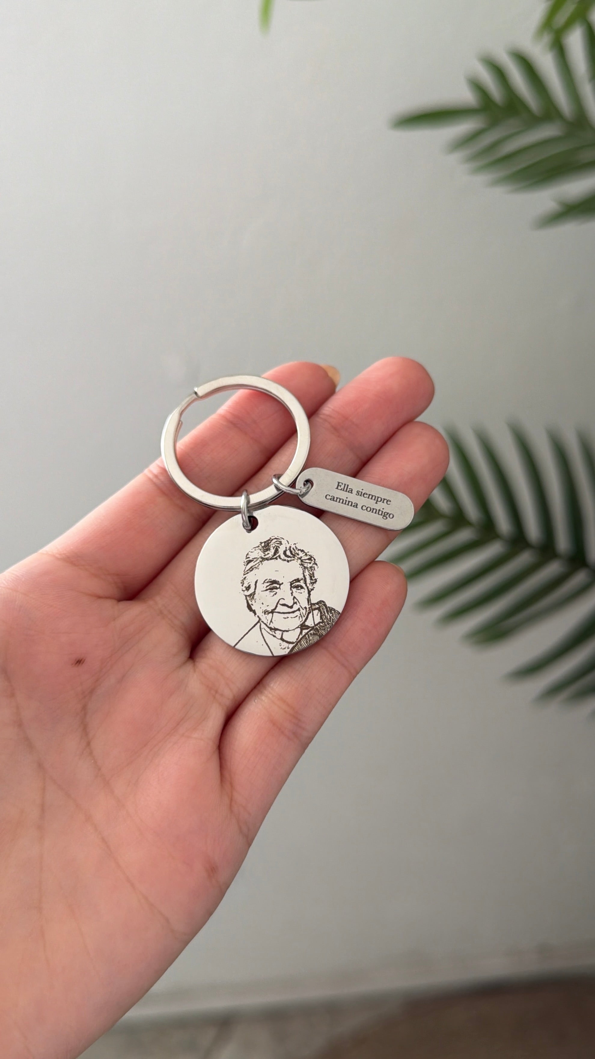 Regala emociones | Llavero Redondo Personalizado 💕