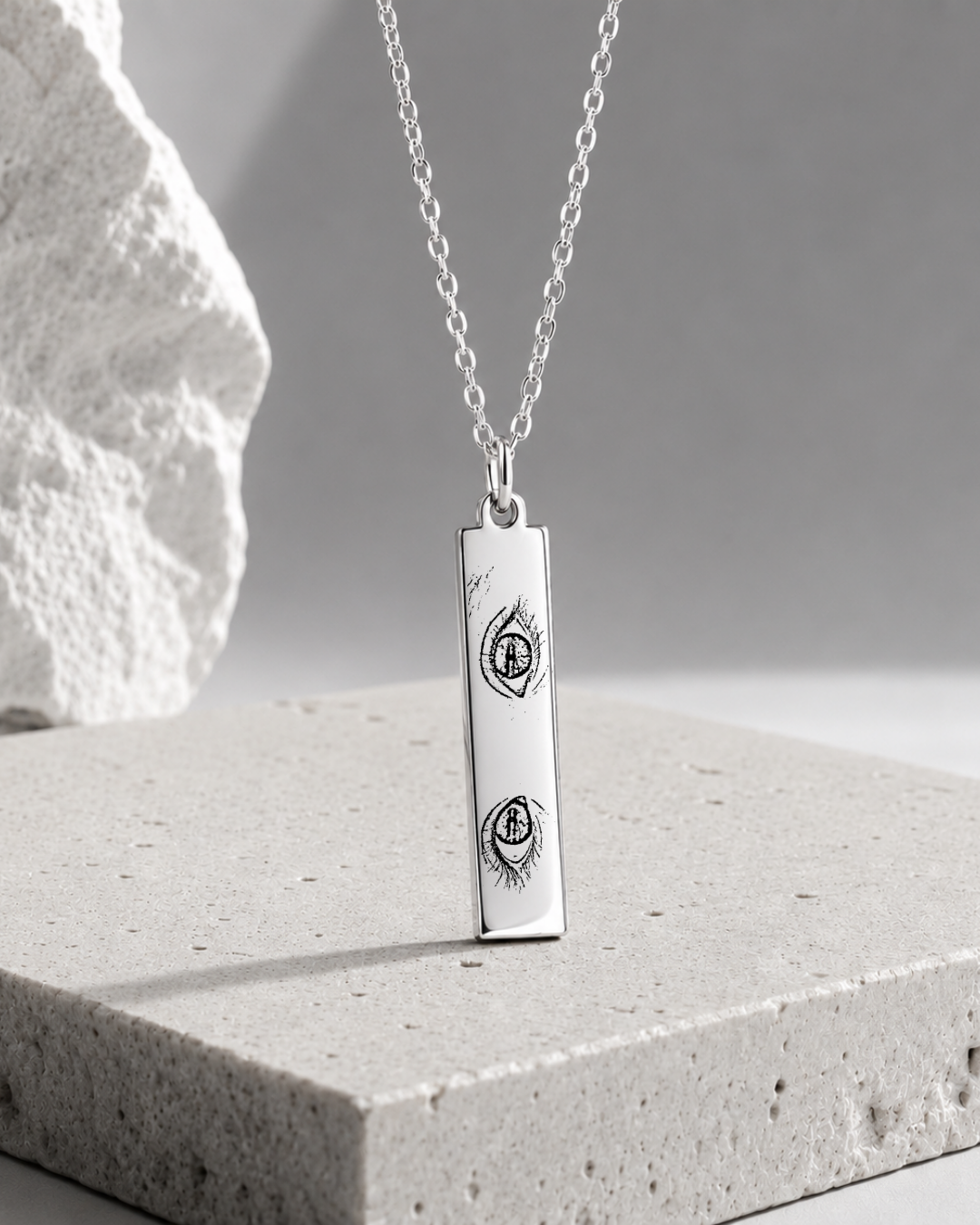 Tu Historia en una Mirada | Collar Rectángular Personalizado✨