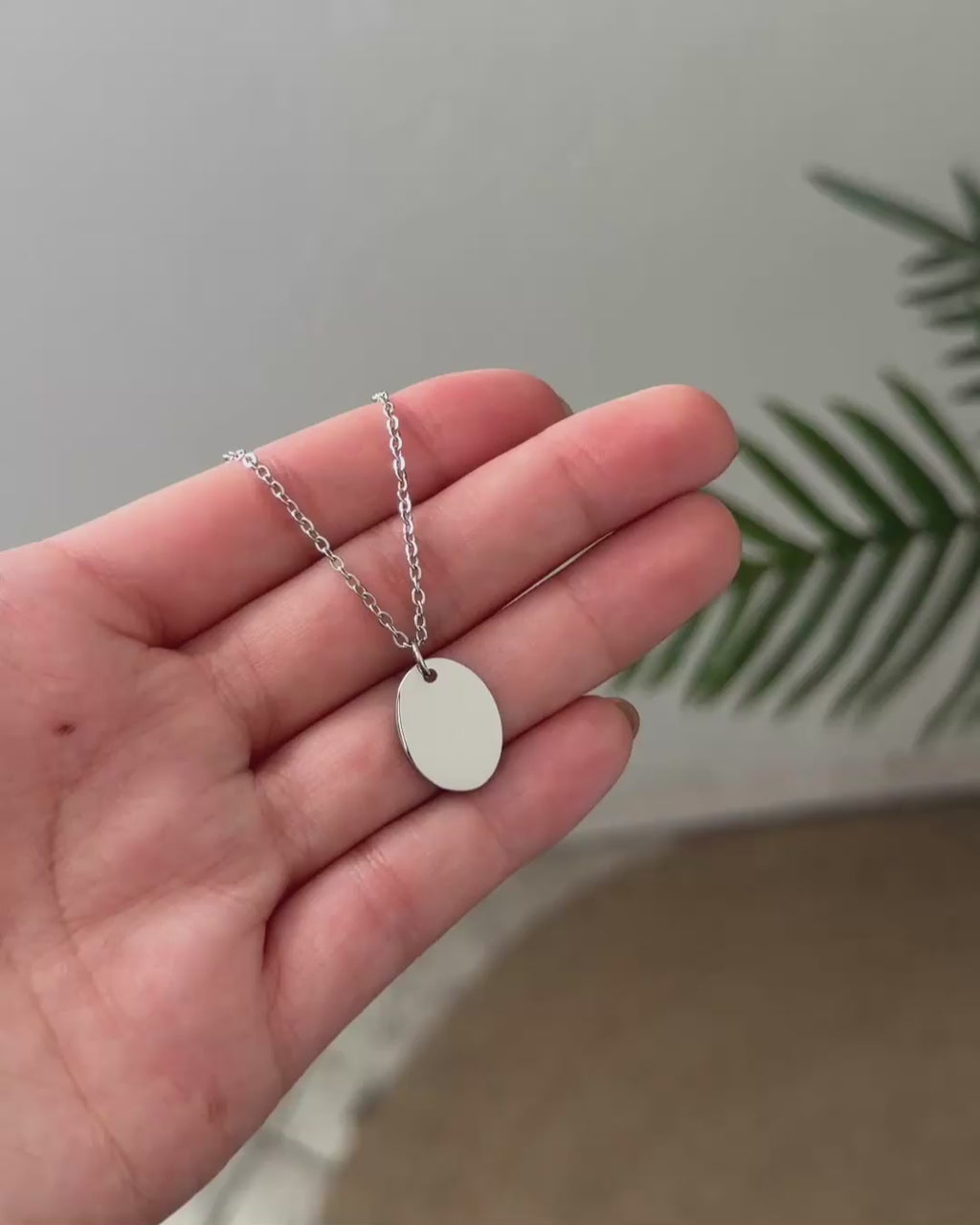 Cuenta tu Historia | Collar Ovalado Personalizado ✨